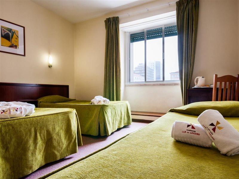 Residencial Do Areeiro Hotel Lisbon Bagian luar foto